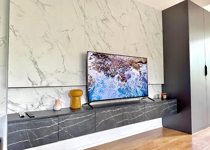 Donna By Sienna * Skopje